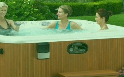 Jacuzzi whirlpool hot tub in uw tuin TIPS