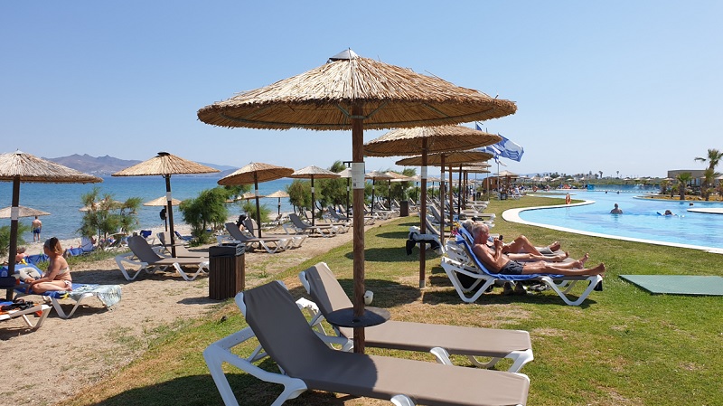 Griekenland KOS - Hotel Astir Odysseus Resort en Spa - zwembad direct aan zee